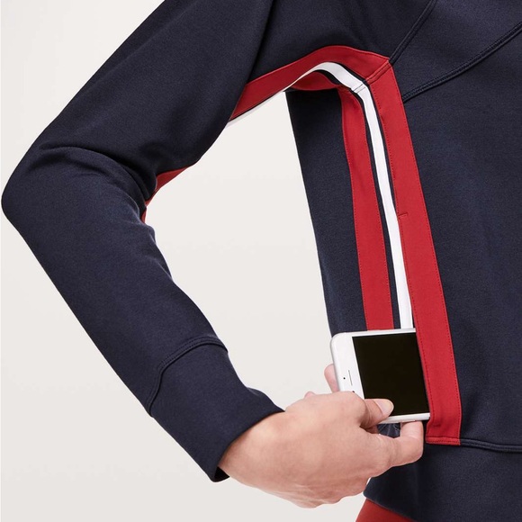 Lululemon Cover Your Tracks Jacket in Midnight Navy in size 8 - Picture 10 of 10